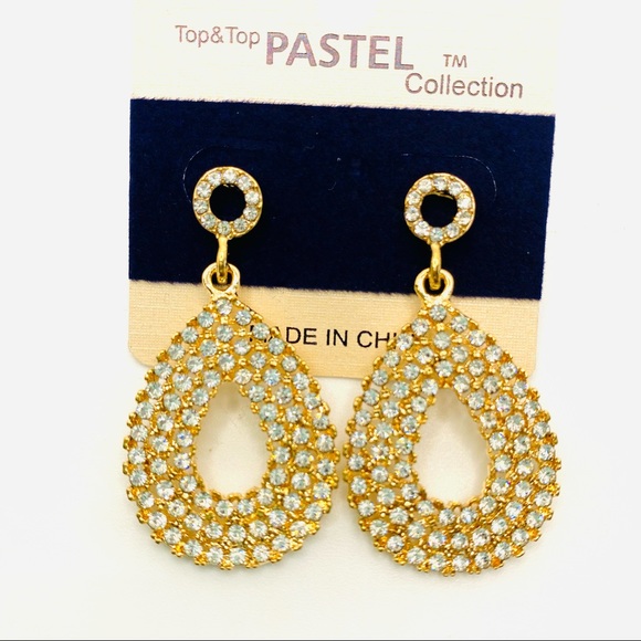 Earrings Crystal Tear Drop. Pierced - Picture 7 of 8